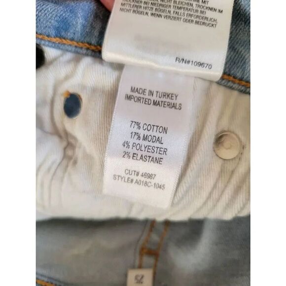 Agolde Sophie High Rise Skinny Crop in Parallel 25 - Picture 12 of 12